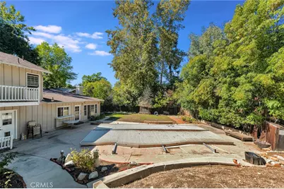 20555 Dumont Street, Woodland Hills, CA 91364 - Photo 33