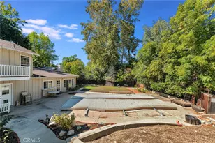 20555 Dumont St, Woodland Hills, CA 91364 - Photo 33