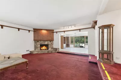 20555 Dumont Street, Woodland Hills, CA 91364 - Photo 3