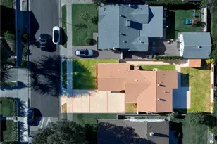 22137 Ybarra, Woodland Hills, CA 91364 - Photo 37