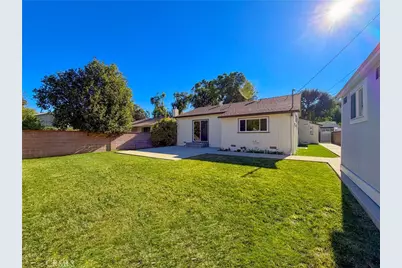 22137 Ybarra, Woodland Hills, CA 91364 - Photo 31