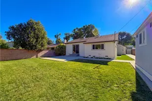 22137 Ybarra, Woodland Hills, CA 91364 - Photo 31