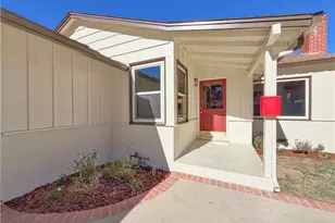 22137 Ybarra, Woodland Hills, CA 91364 - Photo 35