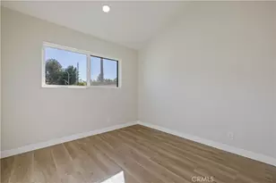 22038 Alamogordo Rd, Saugus, CA 91350 - Photo 23
