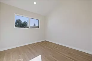 22038 Alamogordo Rd, Saugus, CA 91350 - Photo 13