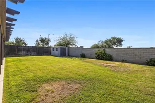 12305 Quiet Pasture Dr, Bakersfield, CA 93312 - Photo 35