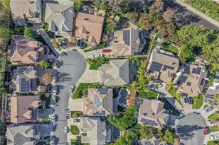 23321 Cuestport Dr, Valencia, CA 91354 - Photo 51