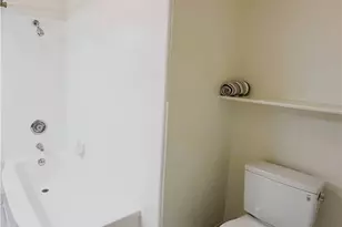 5249 Ventura Canyon Ave, Sherman Oaks, CA 91401 - Photo 17