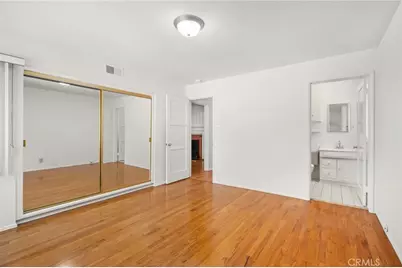 5249 Ventura Canyon Avenue, Sherman Oaks, CA 91401 - Photo 11