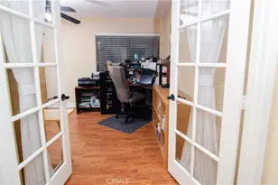 24371 Crestview, Newhall, CA 91321 - Photo 39