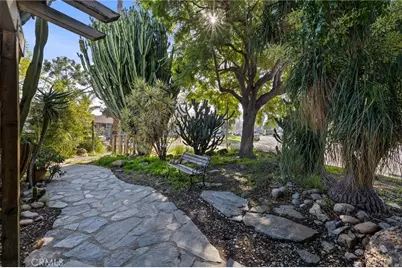 15157 Covello Street, Van Nuys, CA 91405 - Photo 5