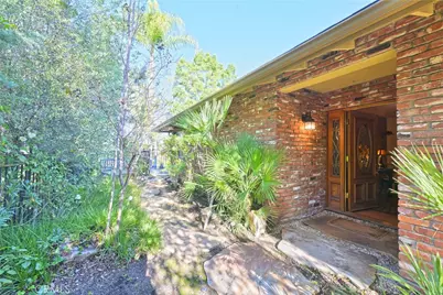 23421 Aetna Street, Woodland Hills, CA 91367 - Photo 11