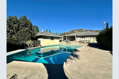 10344 Arnwood, Sylmar, CA 91342 - Photo 5