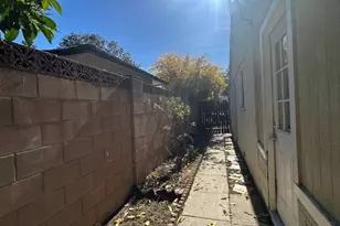 17431 Valerio, Van Nuys, CA 91406 - Photo 7