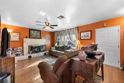 1335 W Ivyton, Lancaster, CA 93534 - Photo 7