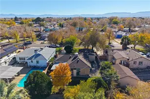 1335 W Ivyton, Lancaster, CA 93534 - Photo 35