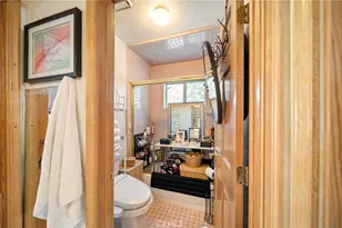 15562 Bronco, Canyon Country, CA 91387 - Photo 47