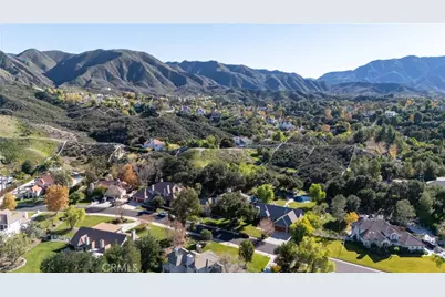 15562 Bronco, Canyon Country, CA 91387 - Photo 57