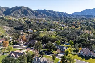 15562 Bronco, Canyon Country, CA 91387 - Photo 57