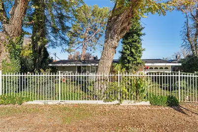 5121 W Avenue M4, Lancaster, CA 93536 - Photo 3