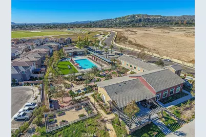 2111 Seville, Santa Paula, CA 93060 - Photo 23