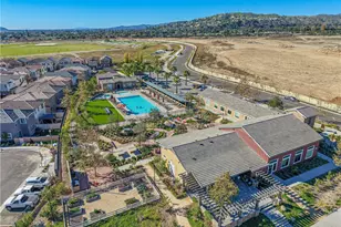 2111 Seville, Santa Paula, CA 93060 - Photo 23