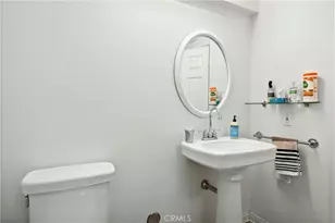 783 N Valley Dr, Westlake Village, CA 91362 - Photo 13