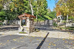 783 N Valley Dr, Westlake Village, CA 91362 - Photo 47