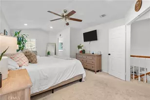 21625 Farmington, Saugus, CA 91350 - Photo 19