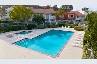 201 Green Heath, Thousand Oaks, CA 91361 - Photo 15