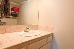 201 Green Heath, Thousand Oaks, CA 91361 - Photo 7