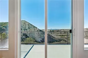 22939 Raintree Ln, Saugus, CA 91390 - Photo 23