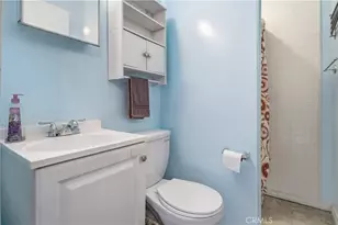 11474 Gladstone, Sylmar, CA 91342 - Photo 9