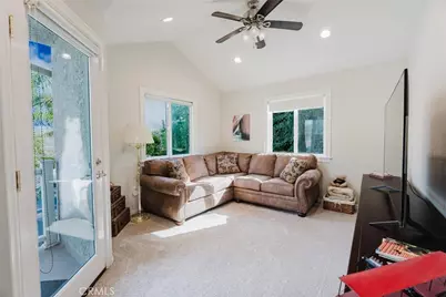 27550 Alta Knoll, Saugus, CA 91350 - Photo 35