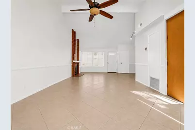 25790 Parada, Valencia, CA 91355 - Photo 5