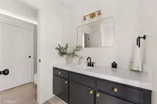 7426 Mulholland Dr, Los Angeles, CA 90046 - Photo 11