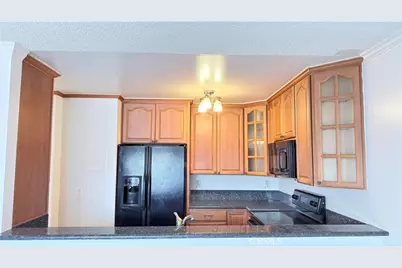 20930 Parthenia Street #216, Canoga Park, CA 91304 - Photo 11