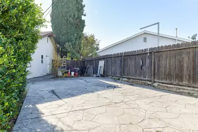 18915 Cantara Street, Reseda, CA 91335 - Photo 35