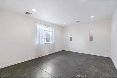 17329 Burbank Boulevard, Encino, CA 91316 - Photo 19
