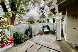 25729 Tournament, Valencia, CA 91355 - Photo 3