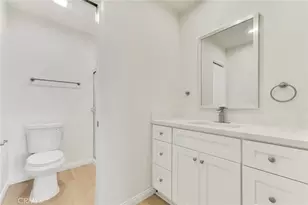 18423 Collins St, Tarzana, CA 91356 - Photo 31