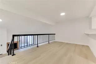 18423 Collins St, Tarzana, CA 91356 - Photo 9