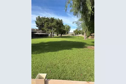 27635 Peridot Way, Castaic, CA 91384 - Photo 17