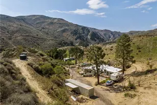 28274 San Martinez Grande Canyon Rd, Castaic, CA 91384 - Photo 3