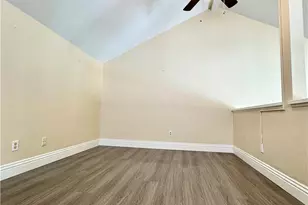 18110 Erik Ct, Canyon Country, CA 91387 - Photo 37