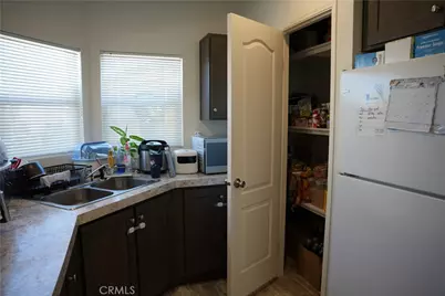6545 Wilbur #39, Reseda, CA 91335 - Photo 7