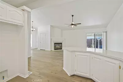 20240 Shadow Island Drive, Canyon Country, CA 91351 - Photo 9