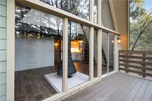 32703 Tulip Ln, Arrowbear, CA 92382 - Photo 23