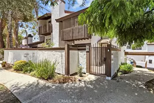21535 Erwin St, Woodland Hills, CA 91367 - Photo 3