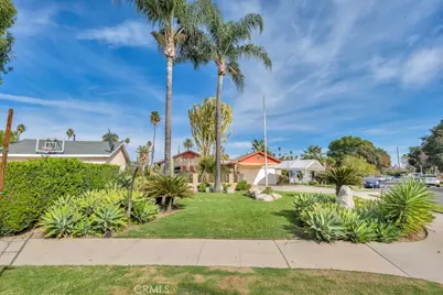 20539 Enadia Way, Winnetka, CA 91306 - Photo 3
